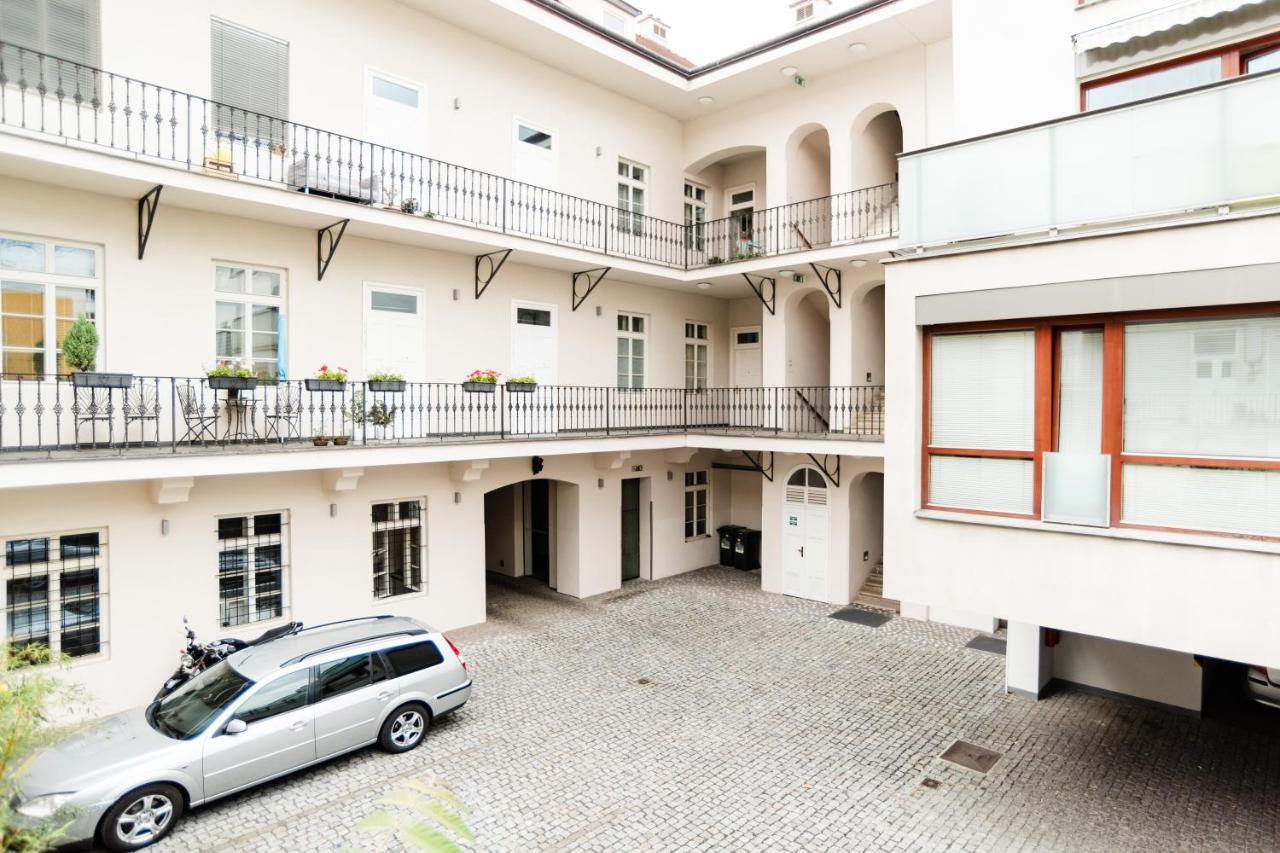 Apartment Gesse Kollarova ปราก ภายนอก รูปภาพ